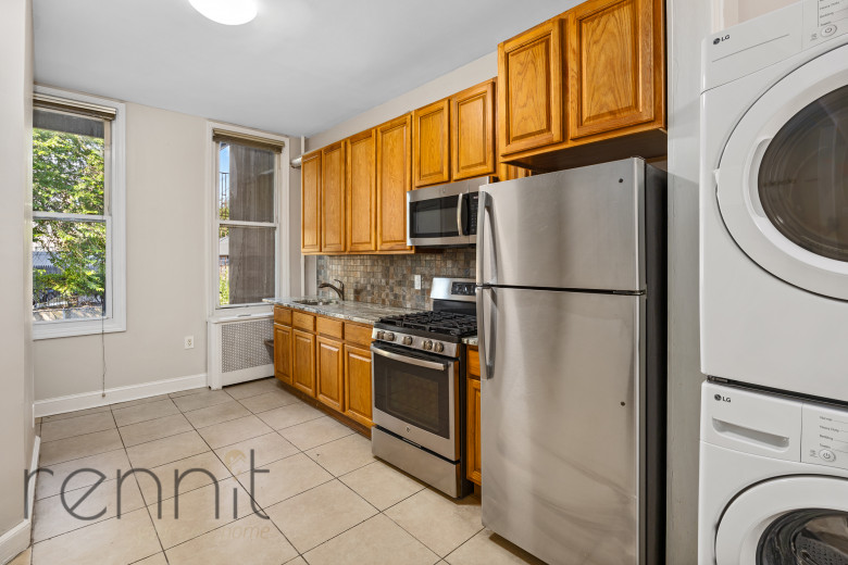 60-85 54th St, Apt 1R Image 3