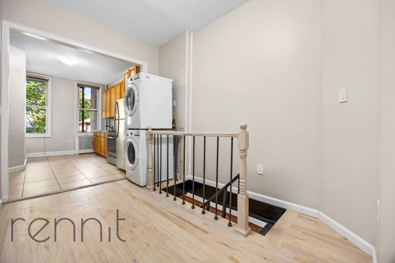 60-85 54th St, Apt 1R Image 5