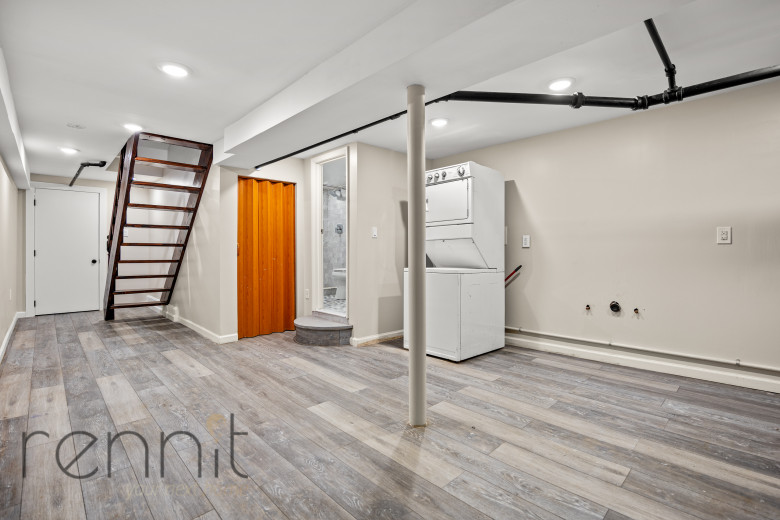 60-85 54th St, Apt 1L Image 11