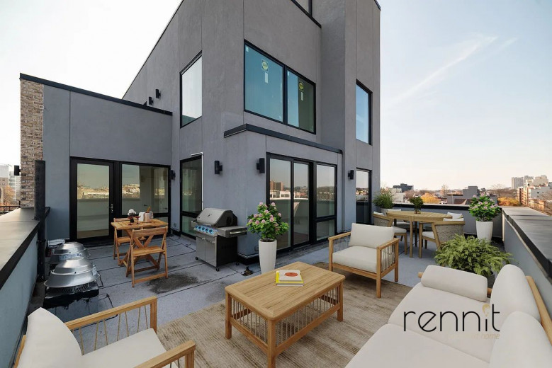 676 New York Ave, Apt 6B Image 1