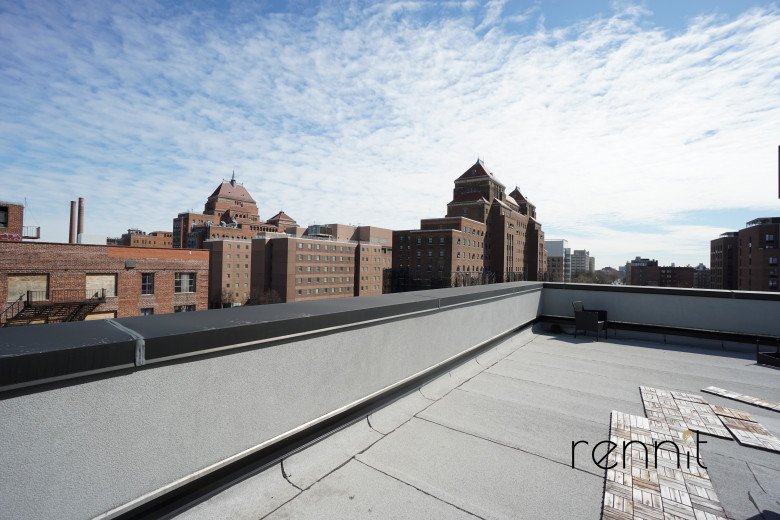 676 New York Ave, Apt 6B Image 16