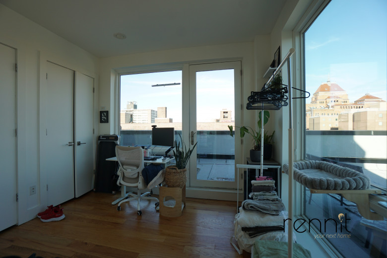 676 New York Ave, Apt 6B Image 17