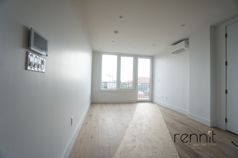 2404 Cortelyou Rd, Apt 703 Image 6