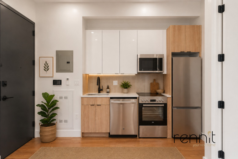 71-33 65 Pl, Apt 3B Image 2