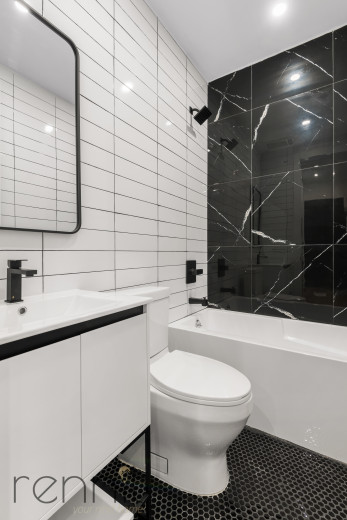 71-33 65 Pl, Apt 3B Image 4