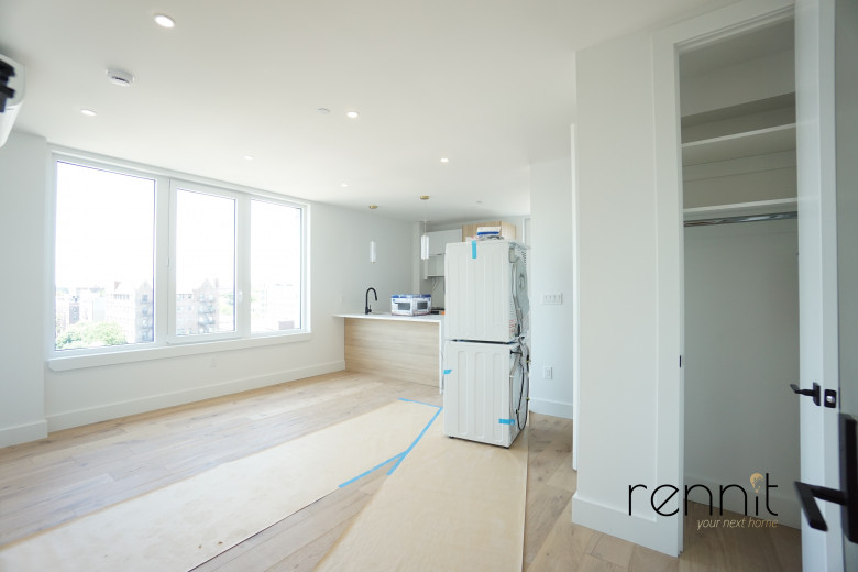 2404 Cortelyou Rd, Apt 701 Image 4