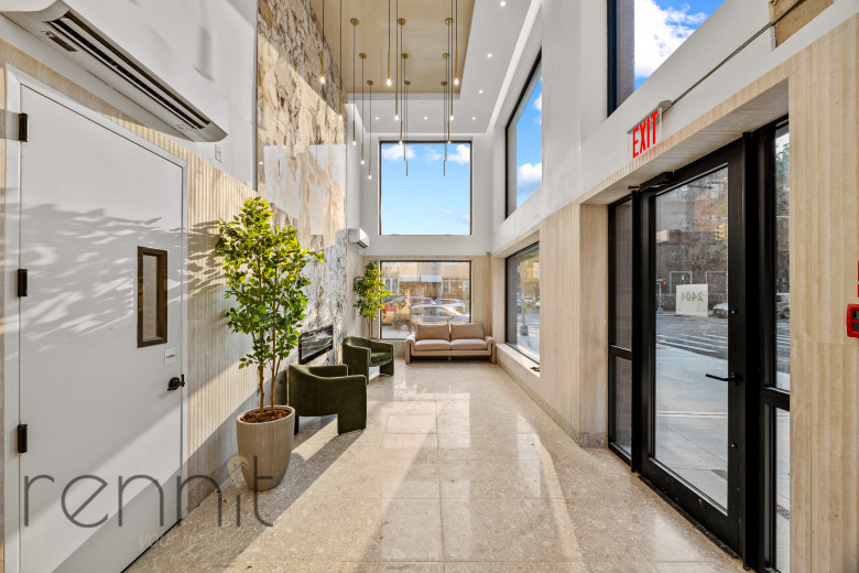 2404 Cortelyou Rd, Apt 305 Image 24