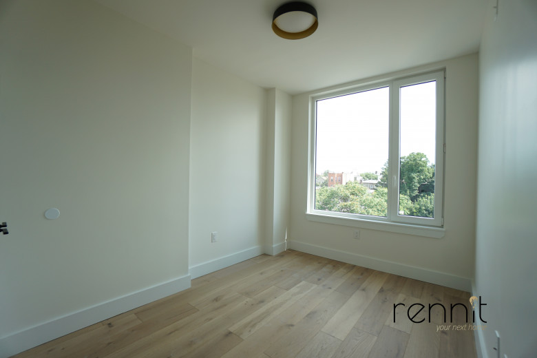 2404 Cortelyou Rd, Apt 305 Image 7