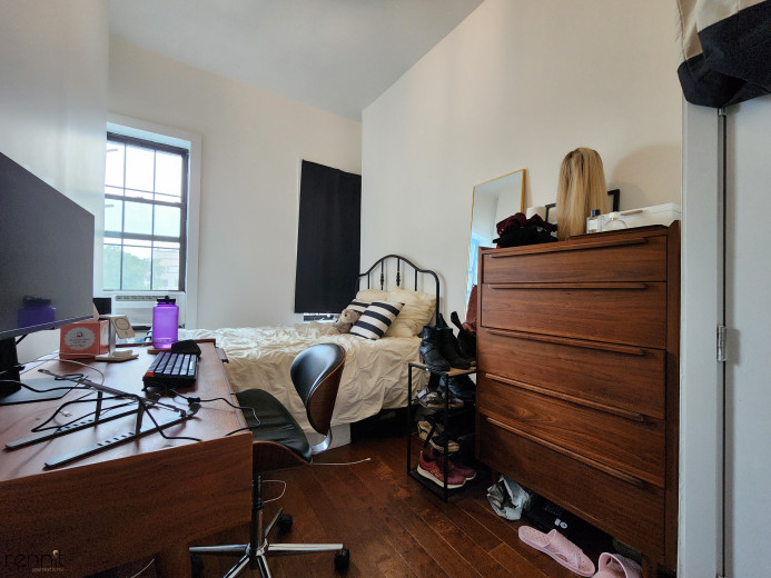 640 Kosciuszko St, Apt 3L Image 8