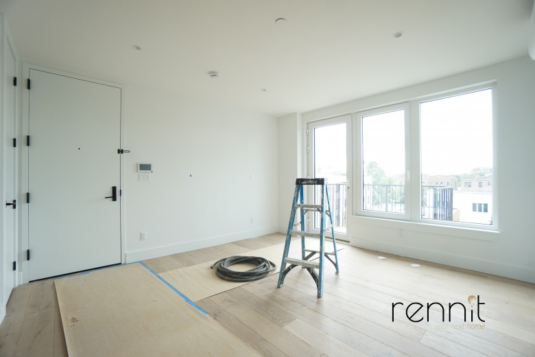 2404 Cortelyou Rd, Apt 501 Image 1