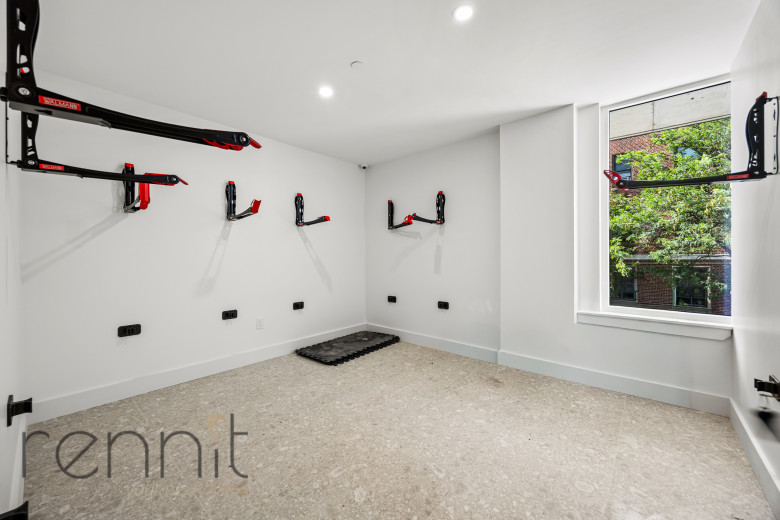 2404 Cortelyou Rd, Apt 405 Image 17