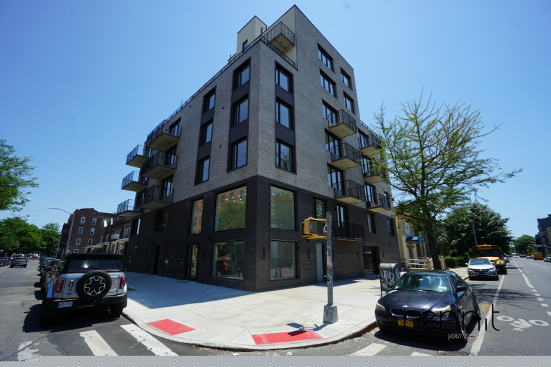 2404 Cortelyou Rd, Apt 405 Image 10