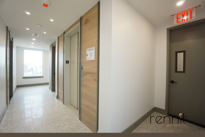 2404 Cortelyou Rd, Apt 401 Image 10