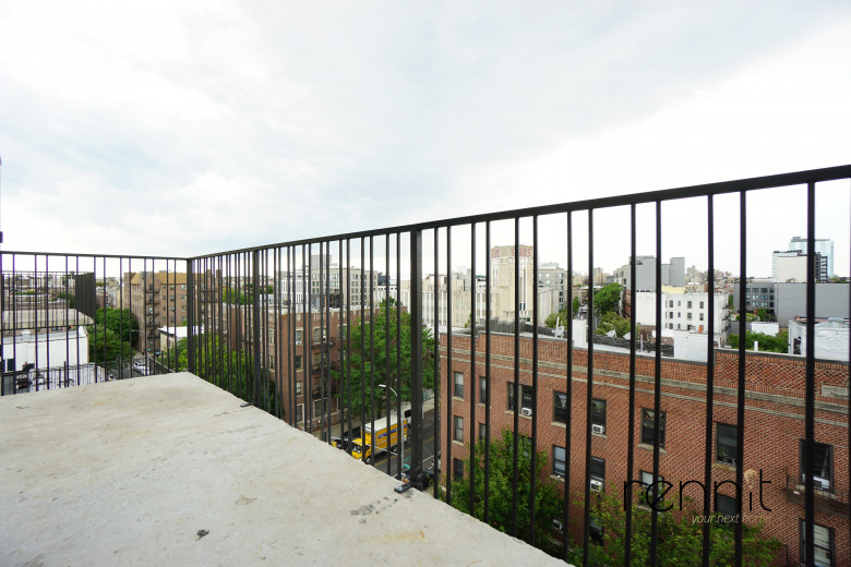2404 Cortelyou Rd, Apt 702 Image 2