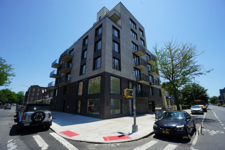 2404 Cortelyou Rd, Apt 602 Image 11
