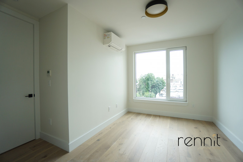 2404 Cortelyou Rd, Apt 504 Image 12
