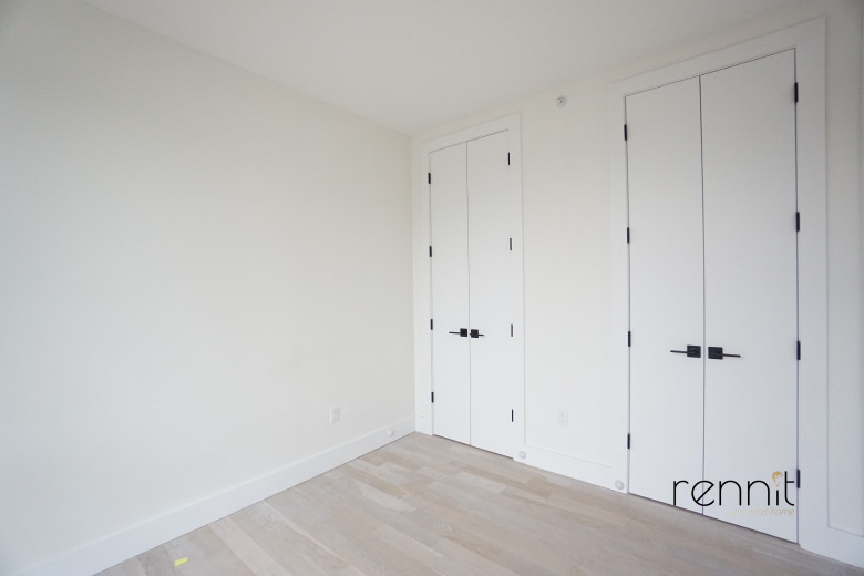 933 Rogers Ave, Apt 2B Image 10