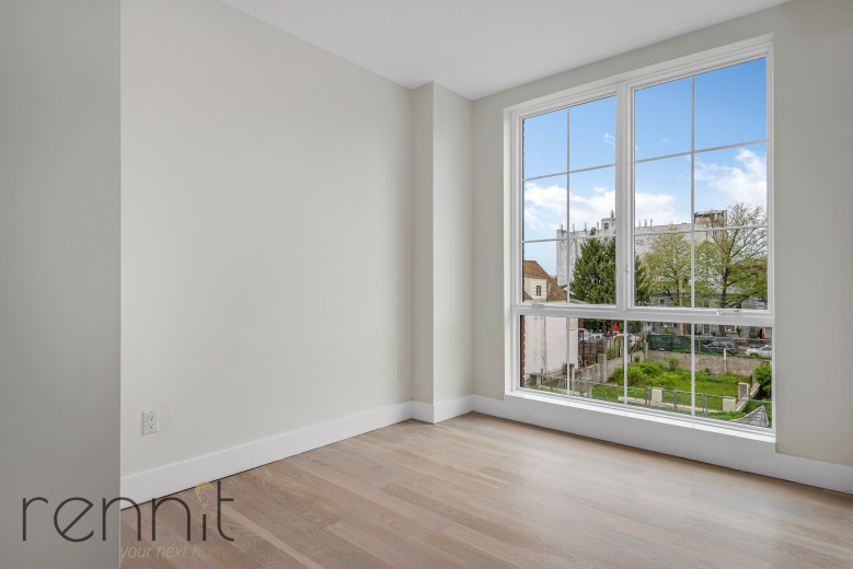 933 Rogers Ave, Apt 2B Image 3