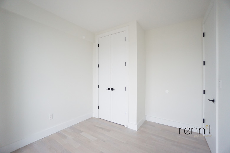 937 Rogers Ave, Apt 3F Image 11