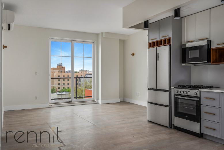 937 Rogers Ave, Apt 6B Image 3