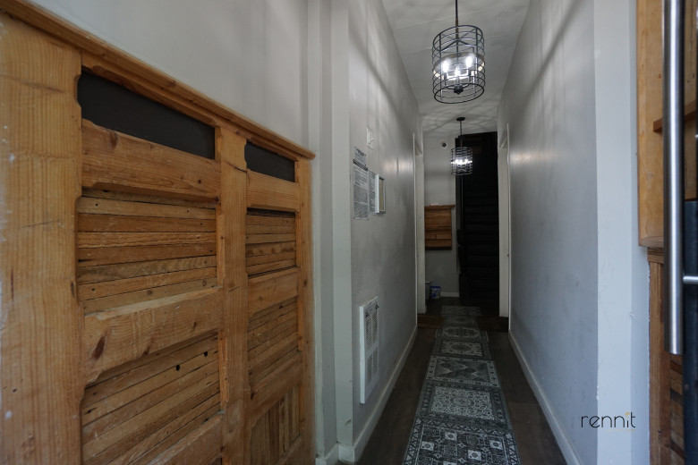700 Hancock St, Apt 1L Image 18