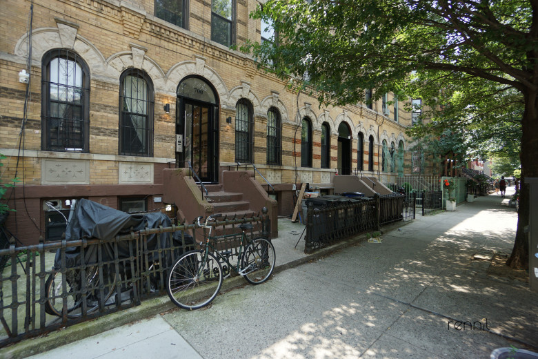 700 Hancock St, Apt 1L Image 19
