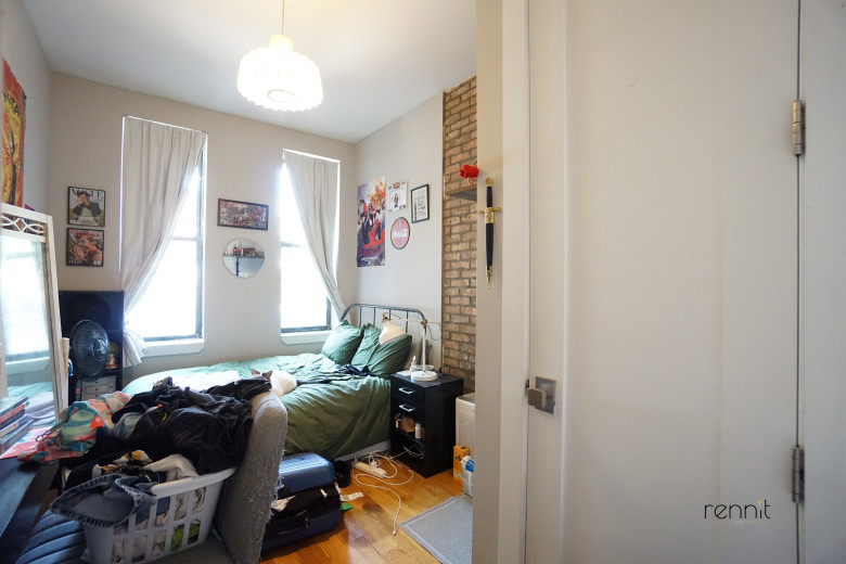 700 Hancock St, Apt 1L Image 6