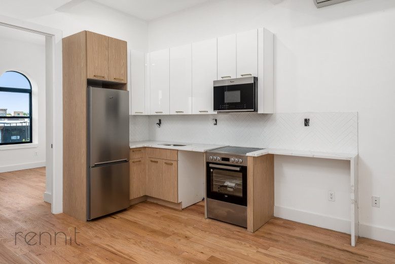 808 Putnam Ave, Apt 2F Image 1