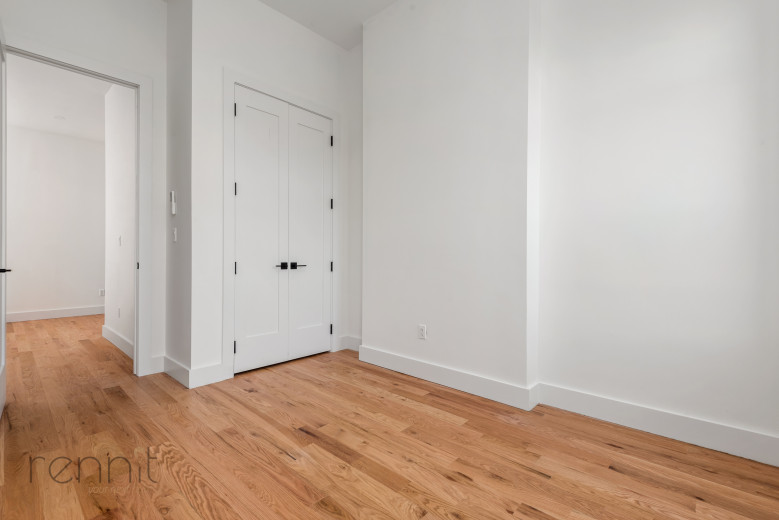 808 Putnam Ave, Apt 2F Image 6