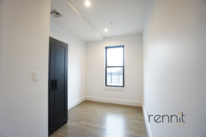 1582 Prospect Pl, Apt 3F Image 9