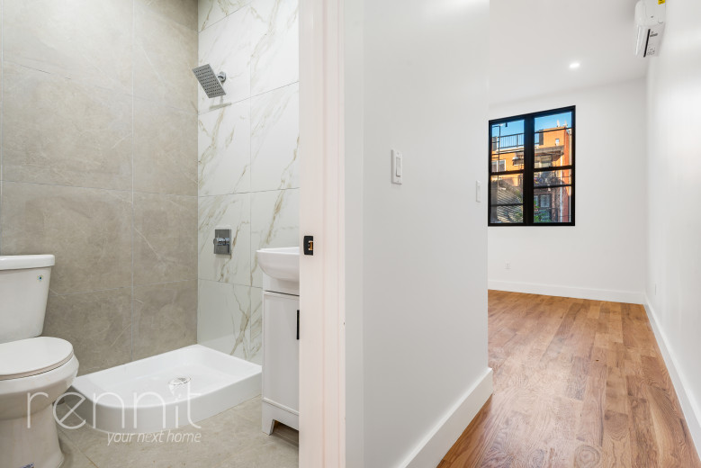 40 Cornelia St, Apt 1 Image 11