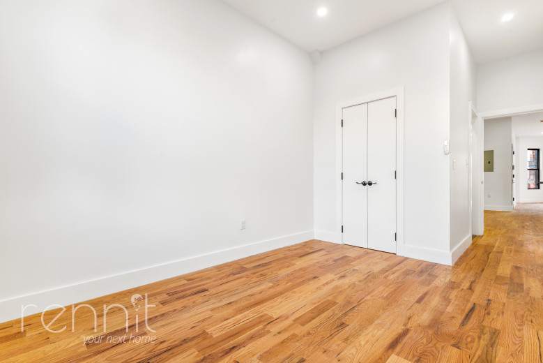 40 Cornelia St, Apt 1 Image 14
