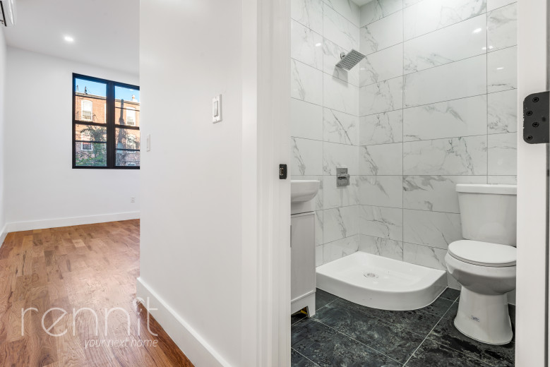40 Cornelia St, Apt 1 Image 15