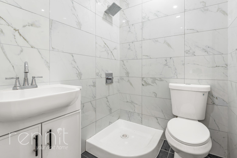 40 Cornelia St, Apt 1 Image 16