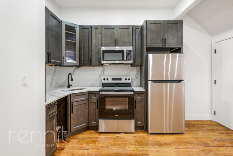 40 Cornelia St, Apt 1 Image 2