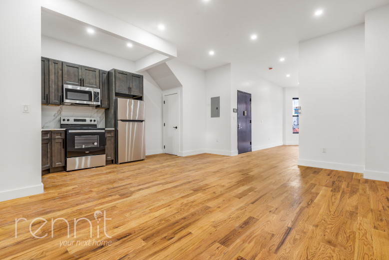 40 Cornelia St, Apt 1 Image 4