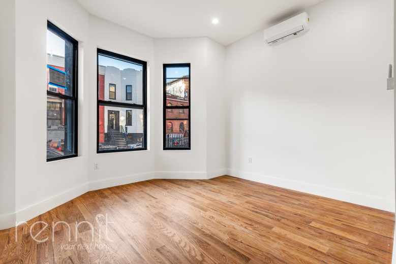 40 Cornelia St, Apt 1 Image 5