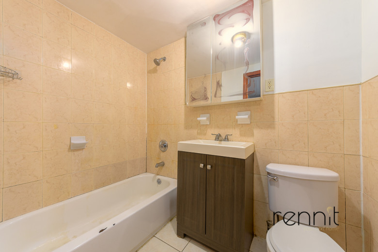 1168 Putnam Ave, Apt 1 Image 9