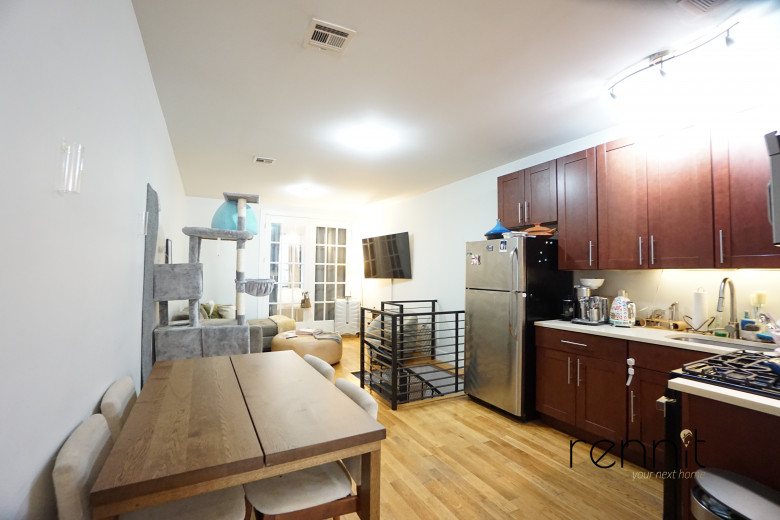 133 Patchen Ave, Apt 1R Image 3
