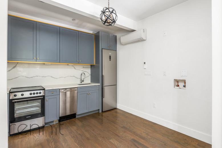 295 Montgomery St, Apt 1F Image 10