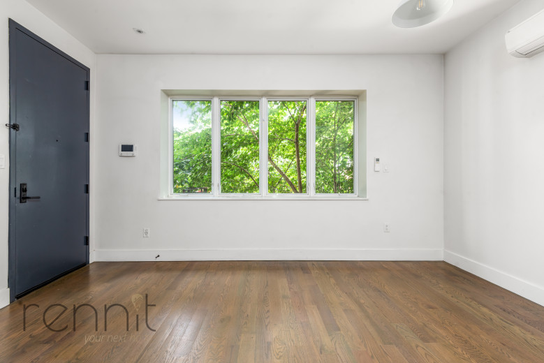 295 Montgomery St, Apt 1F Image 3