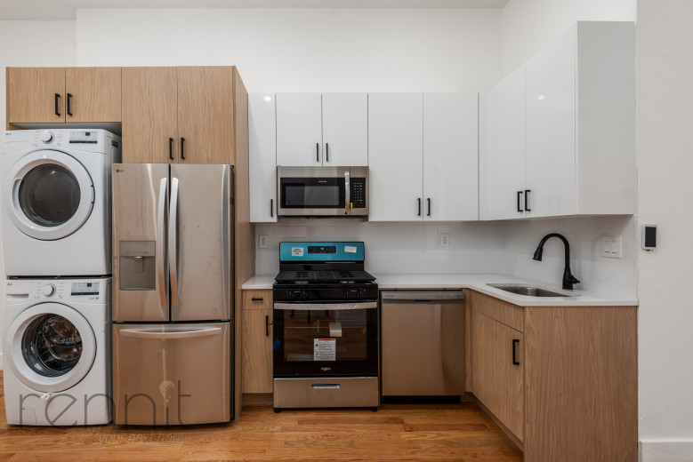 477 Fairview Ave, Apt 3L Image 8