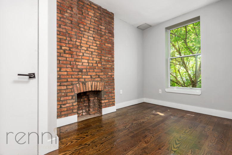 810 St Johns Pl, Apt 3 Image 8