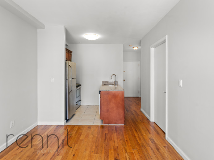 728A Rogers Ave, Apt 2A Image 2