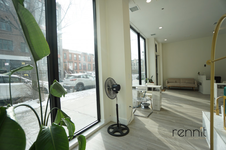 853 Lexington Ave, Apt Commercial Image 5