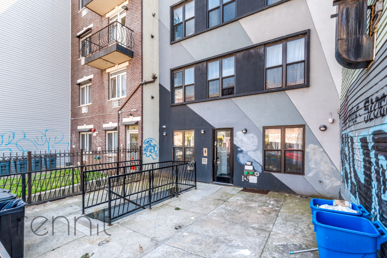 174 Knickerbocker Ave, Apt 3L Image 14