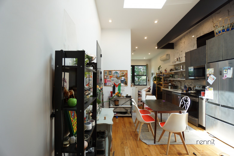 1165 Greene Ave, Apt 3 Image 1