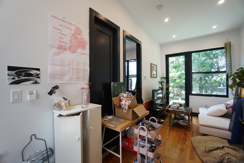 1165 Greene Ave, Apt 3 Image 2