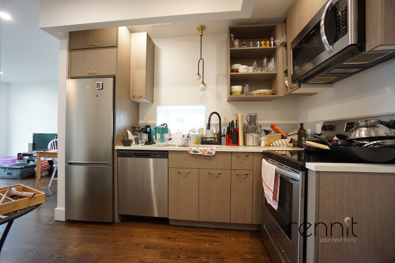 1620 New York Ave, Apt 5G Image 2