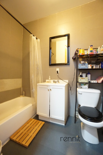 420 Melrose St, Apt 4R Image 7